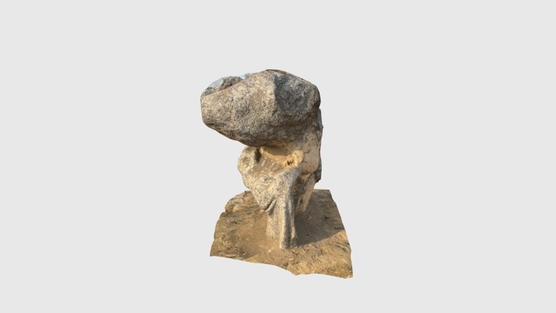 Bird of Prey Statue – Roman Villas of Carthage